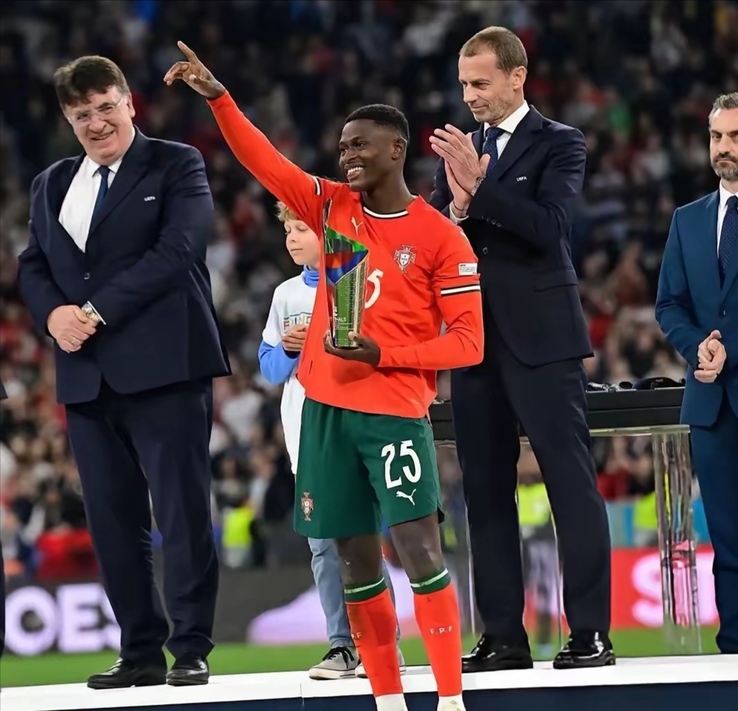 九游体育下载-关于国际比赛日葡萄牙体育备战亚冠，调整名单细节曝光，质疑声仍在，身体对抗强度拉满的信息