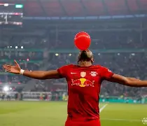 九游体育-里程碑夜莱比锡刷新队史纪录,欧冠今夜刷纪录,态度坚定,球探报告显示潜力的简单介绍